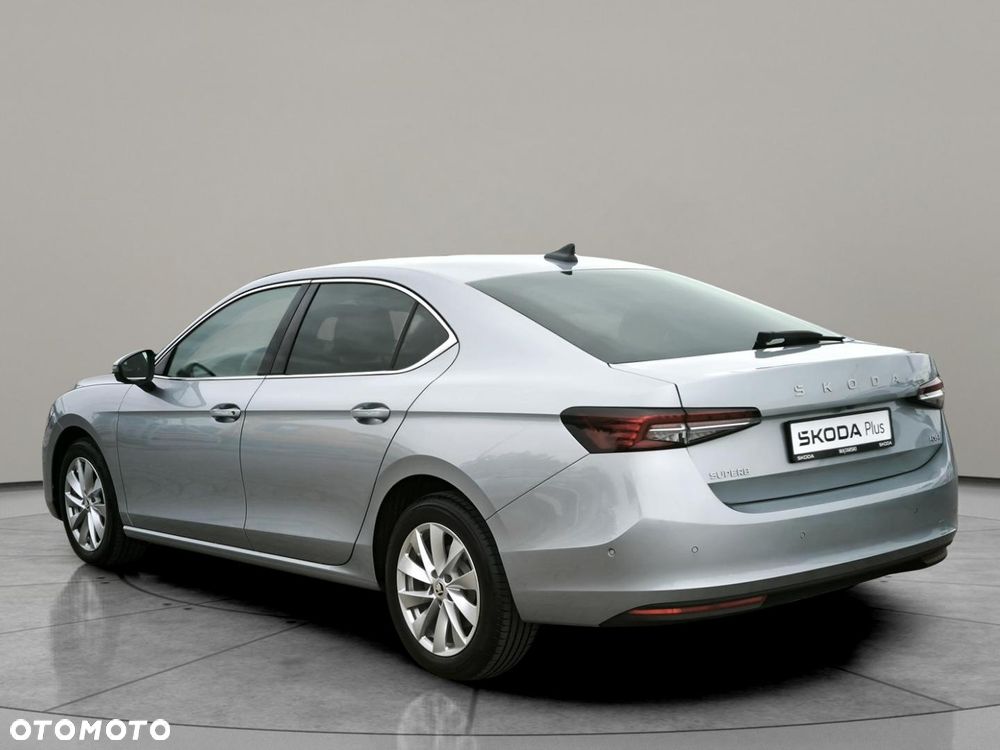 Skoda Superb 2.0 TDI SCR 4x4 Selection DSG - 8