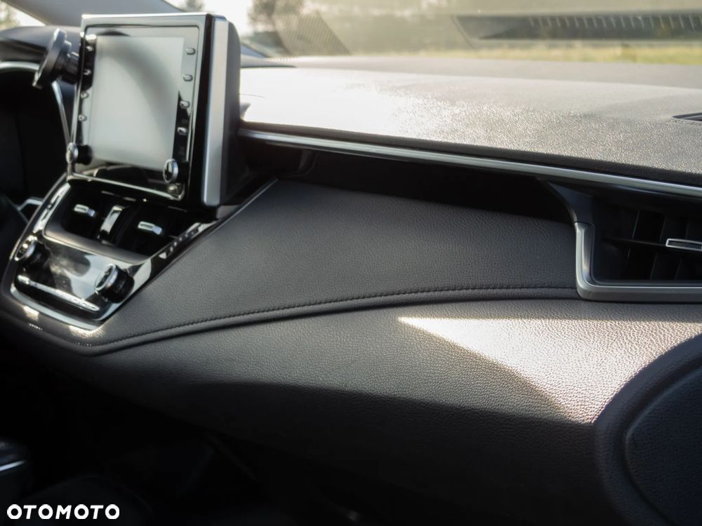 Toyota Corolla 1.8 Hybrid Comfort - 18