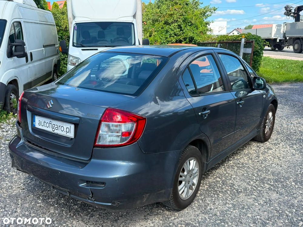 Suzuki SX4 1.6 GLX / Comfort - 11