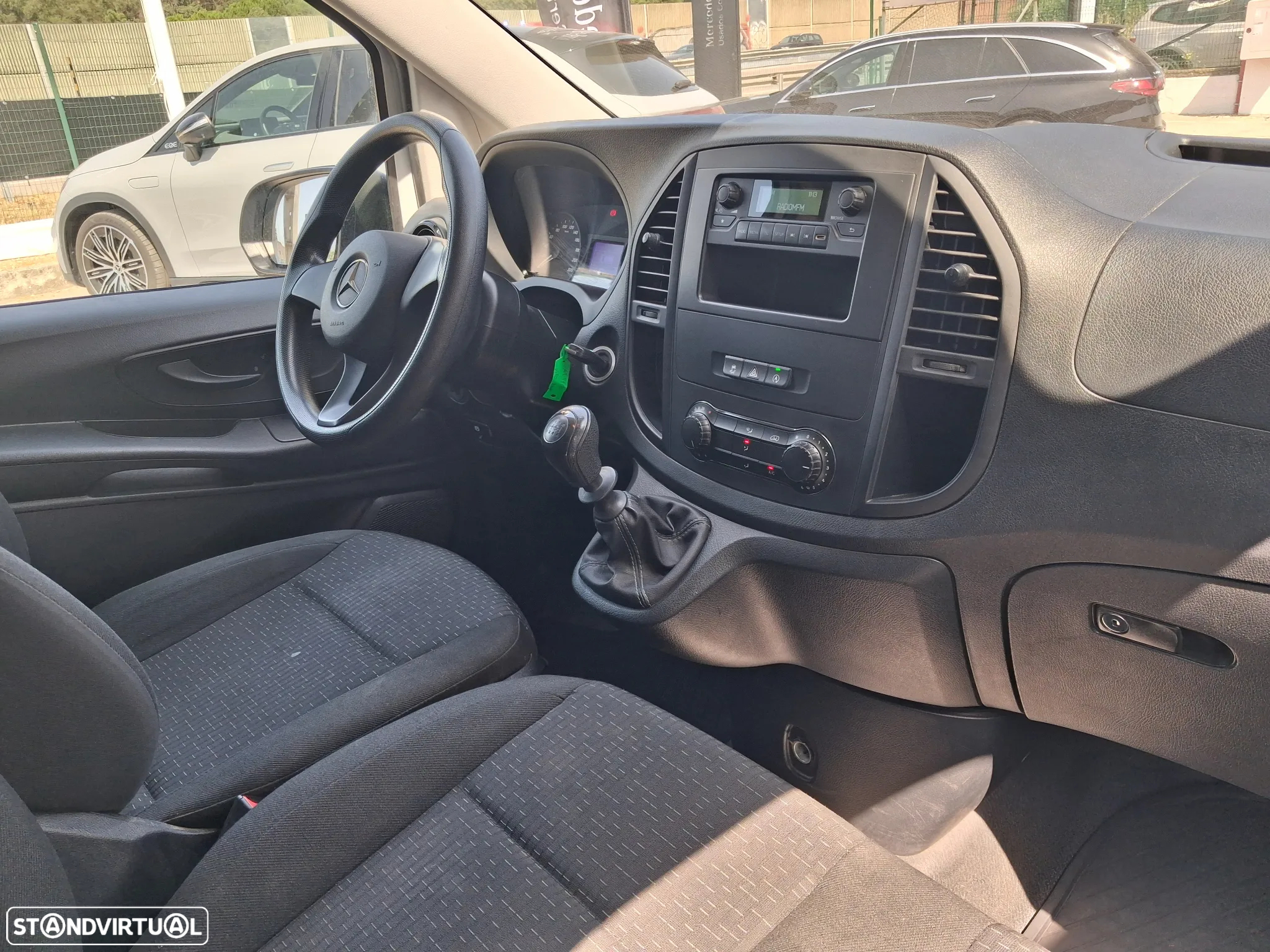 Mercedes-Benz Vito 110 CDI Furgão Standard - 10