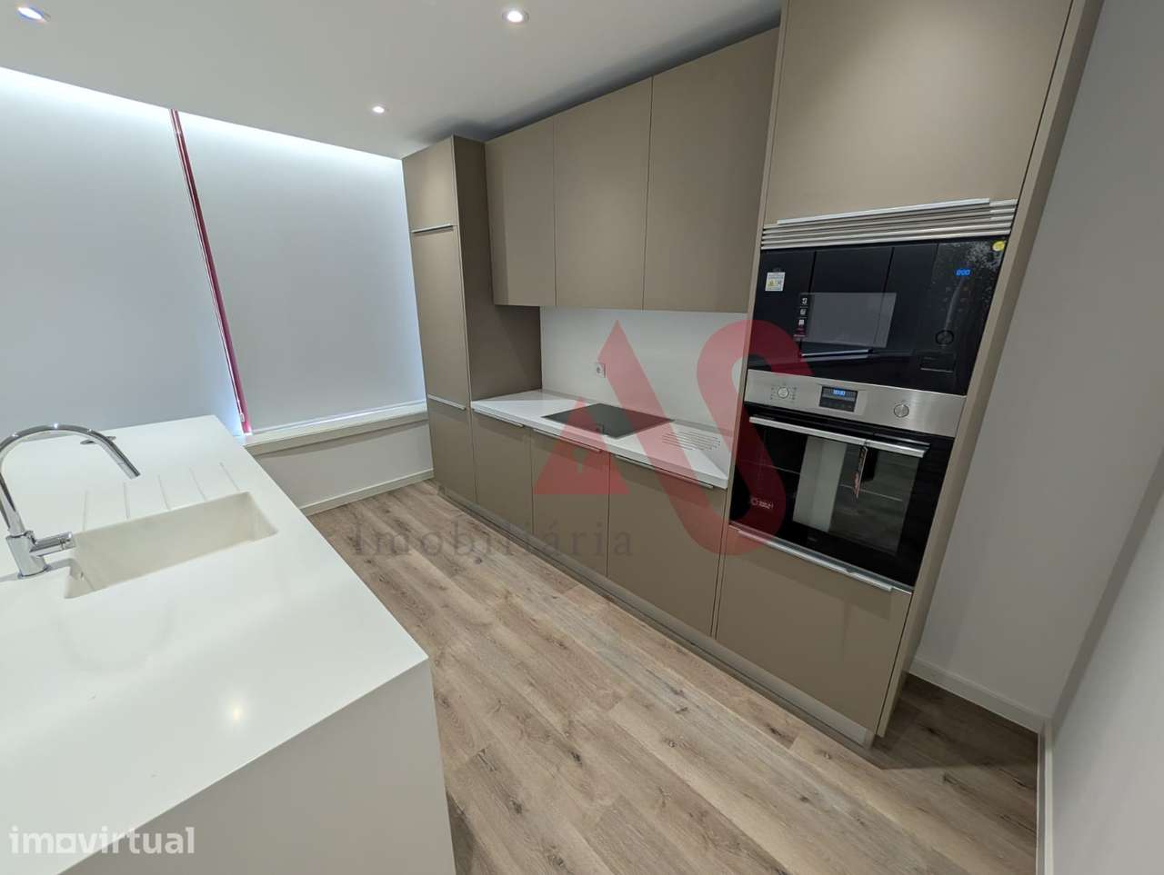 Apartamento T2 completamente renovado com Suíte e Cozinha Open Space | - Grande imagem: 3/17