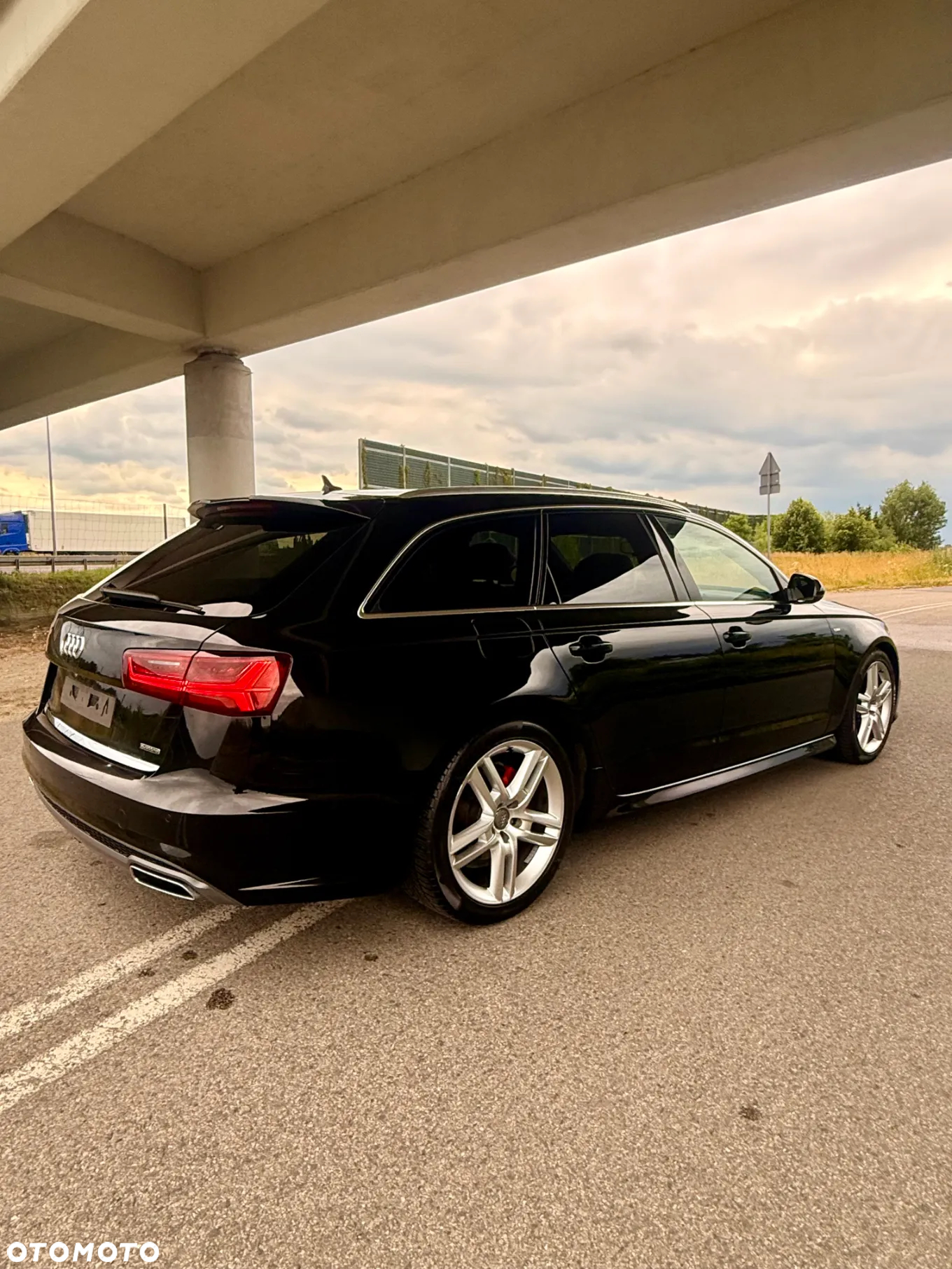 Audi A6 Avant 2.0 TDI quattro S tronic - 12