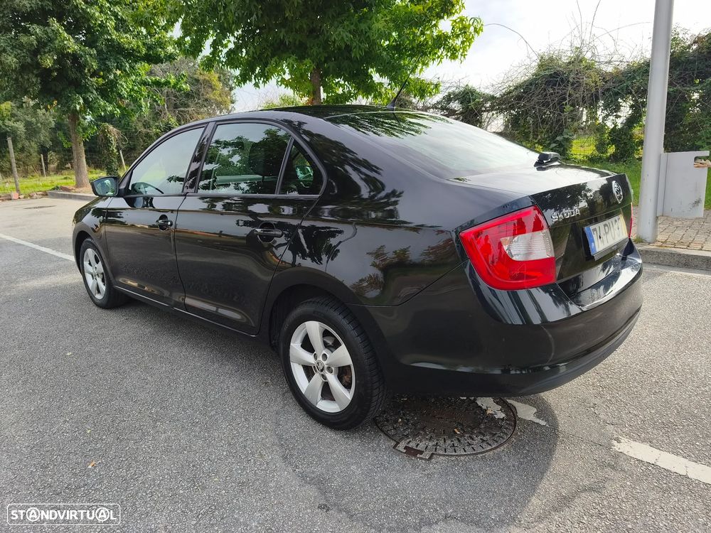 Skoda Rapid - 3