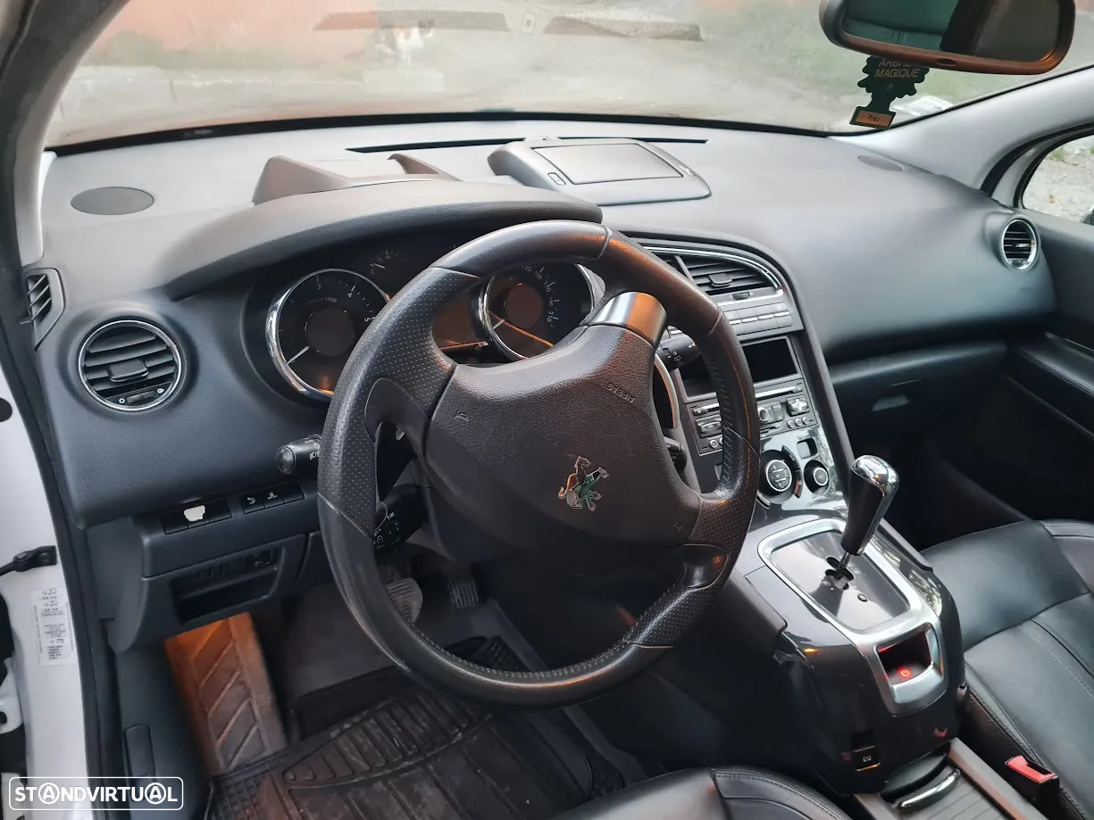 Peugeot 5008 - 10
