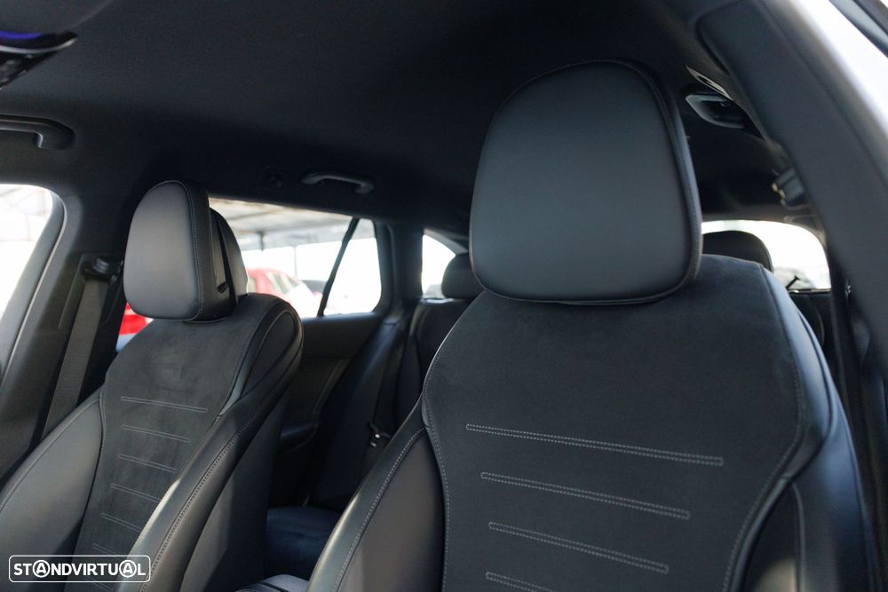 Mercedes-Benz C 200 - 29