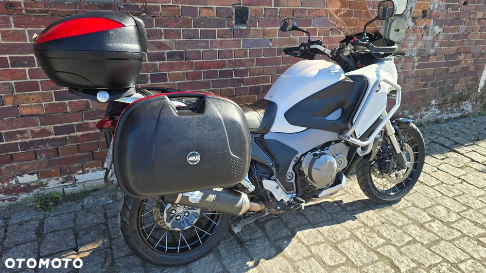 Honda VFR - 24