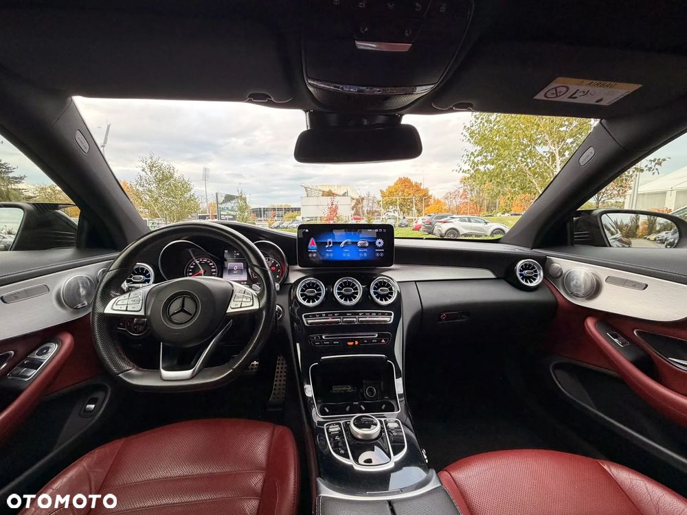 Mercedes-Benz Klasa C 300 7G-TRONIC - 19