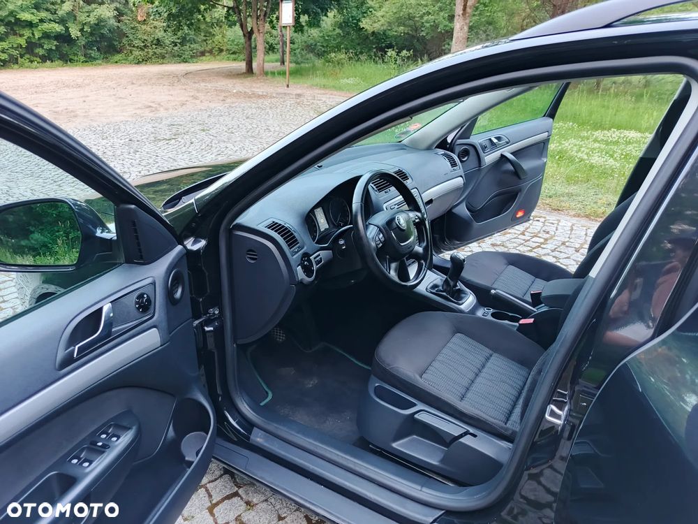 Skoda Octavia 1.6 TDI DPF Ambition - 11