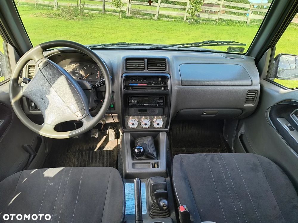 Suzuki Vitara 2.0 V6 Long - 9