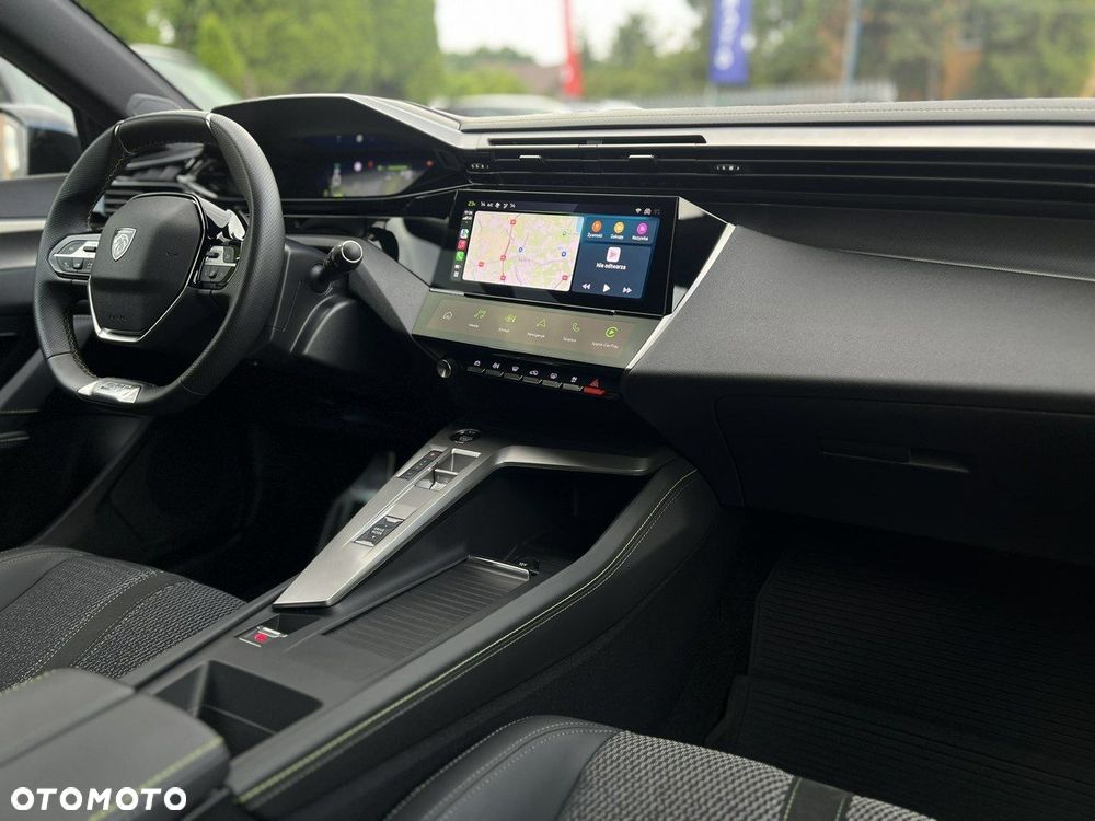Peugeot 308 1.2 PureTech Allure S&S EAT8 - 17