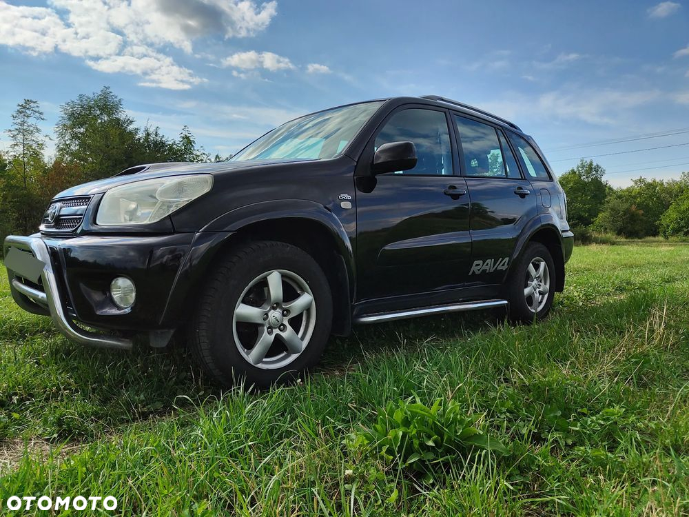 Toyota RAV4 2.0 D-4D 4x4 - 2