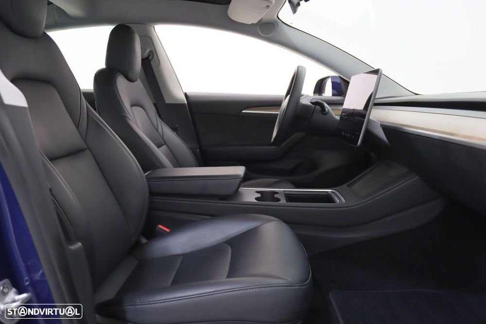 Tesla Model 3 Long Range Tração Traseira - 9