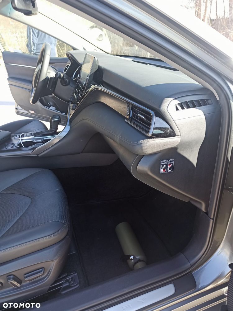 Toyota Camry 2.5 Hybrid Executive CVT - 8