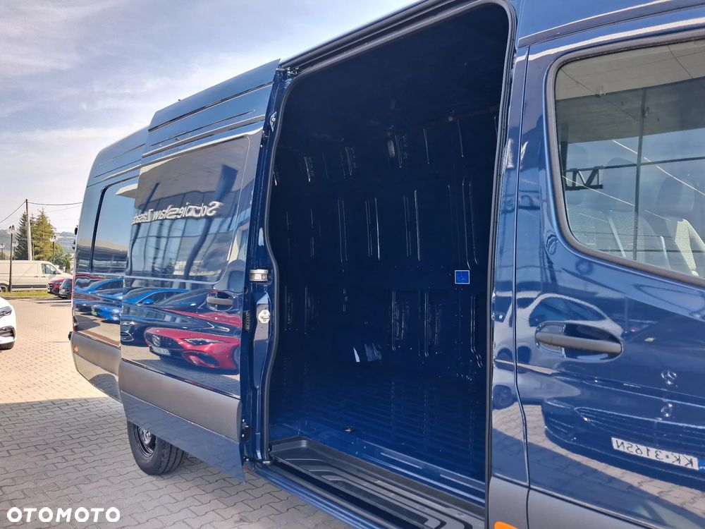 Mercedes-Benz Sprinter - 6