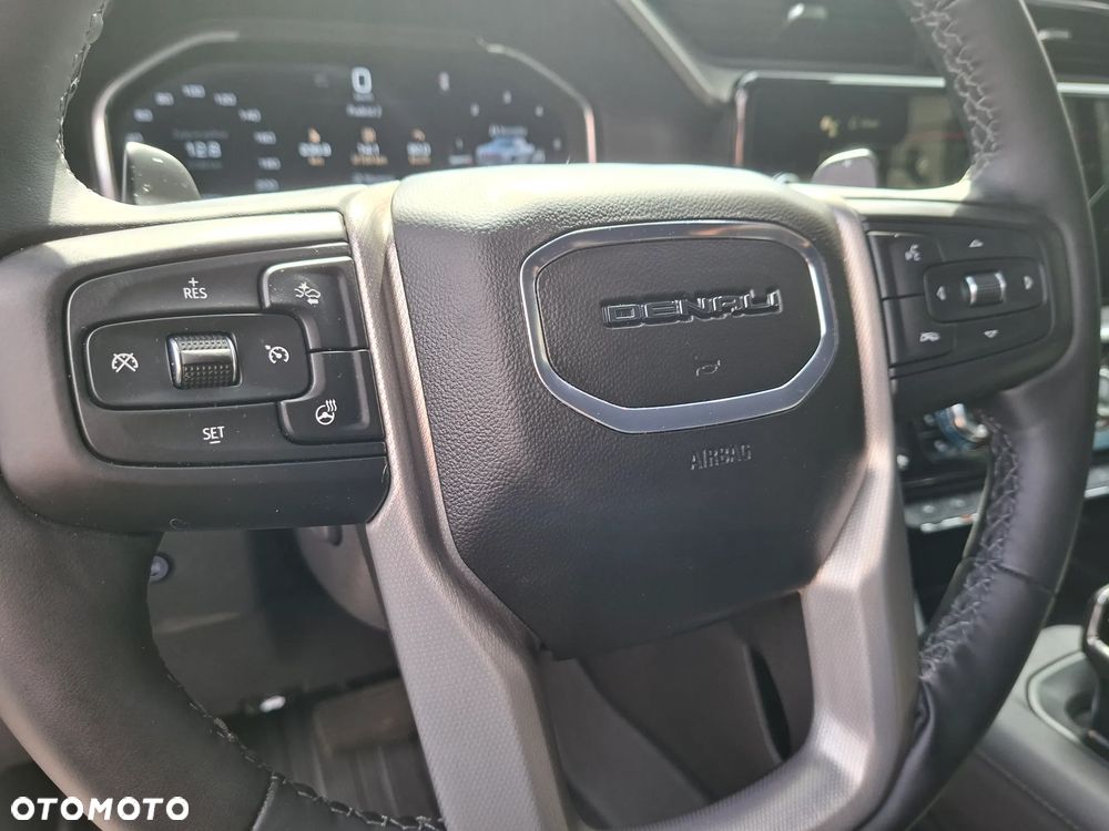 GMC Sierra - 11