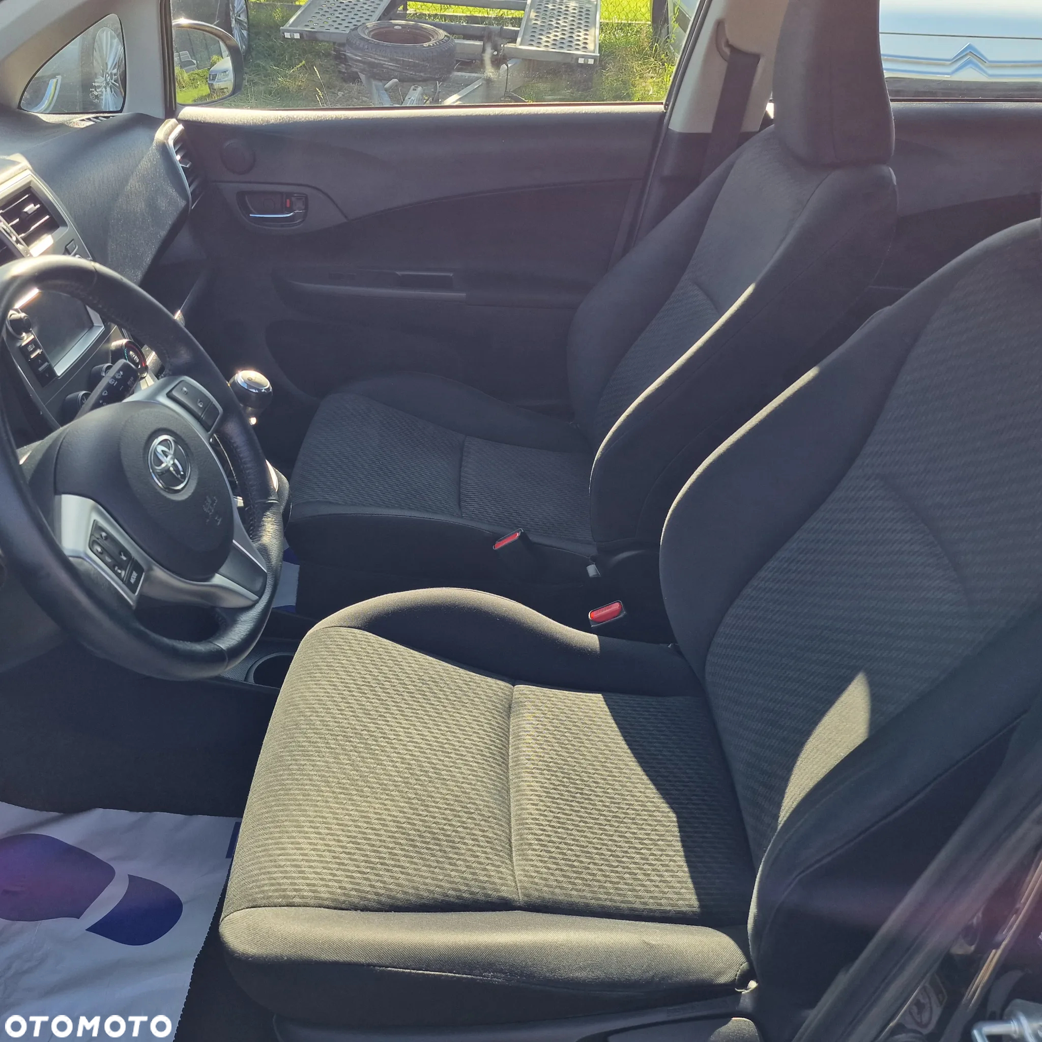 Toyota Verso S 1.33 VVT-i Comfort - 11