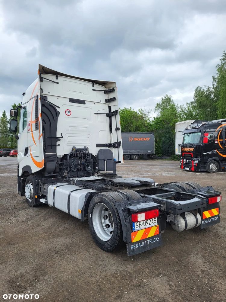 Renault T-520 low deck - 7