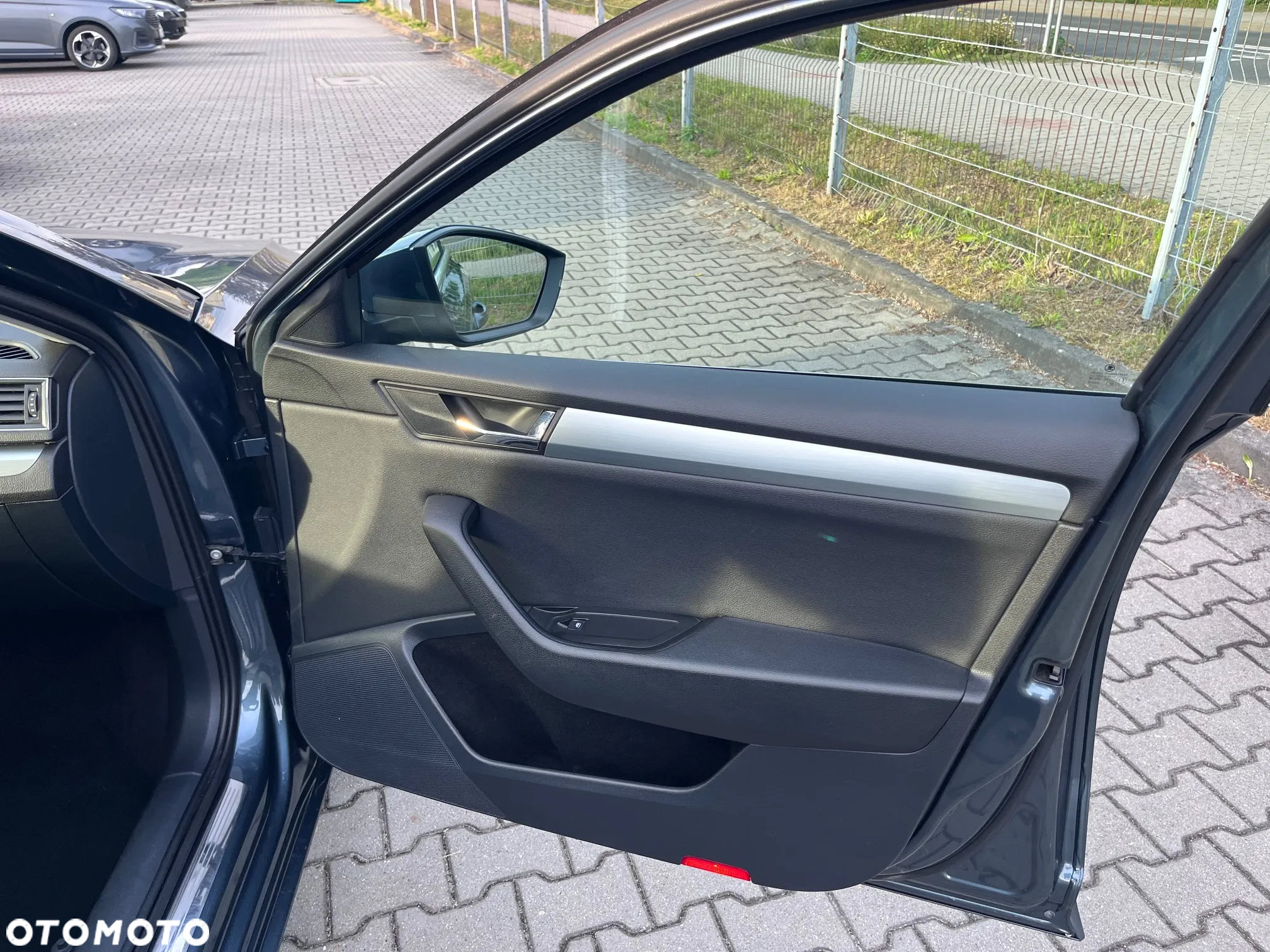 Skoda Superb 1.6 TDI Ambition DSG - 7