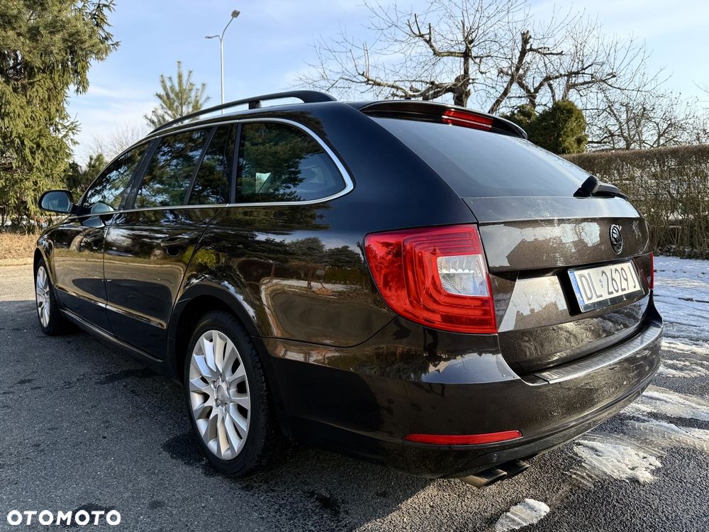 Skoda Superb 2.0 TDI Business DSG - 5