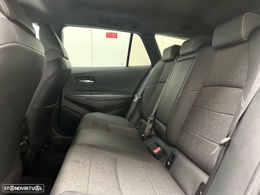 Toyota Corolla Touring Sports 1.8 Hybrid Comfort+P.Sport - 16