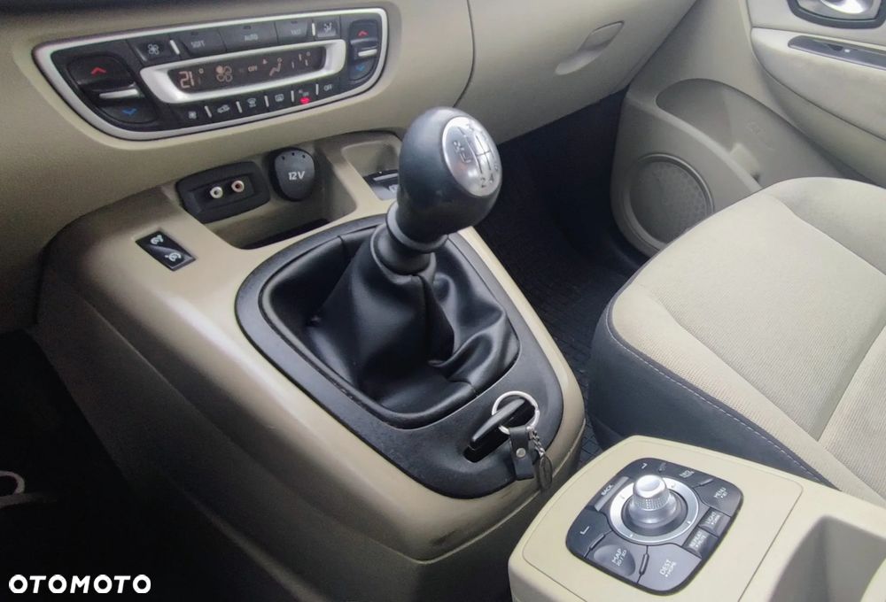 Renault Scenic 1.5 dCi Expression - 22