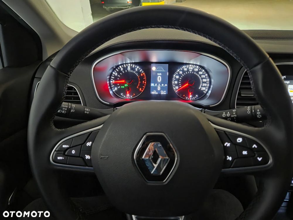 Renault Megane ENERGY TCe 140 EDC BUSINESS - 29