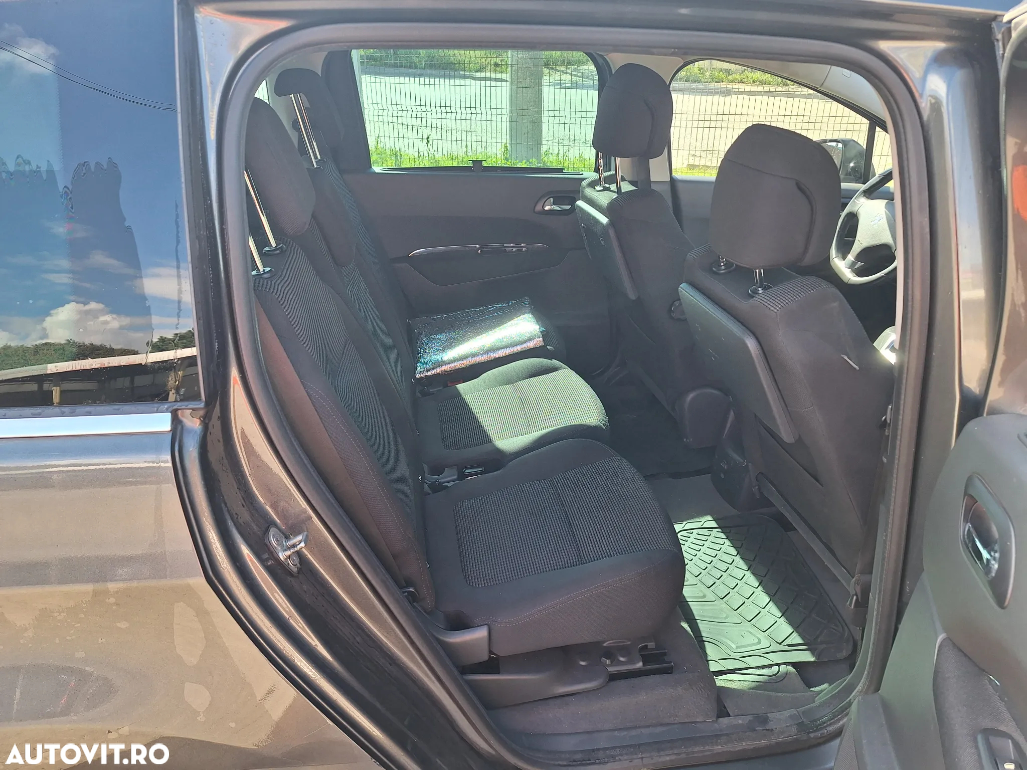Peugeot 5008 - 14