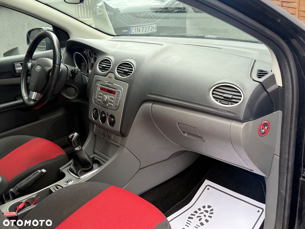 Ford Focus 1.6 Ti-VCT Sport - 14