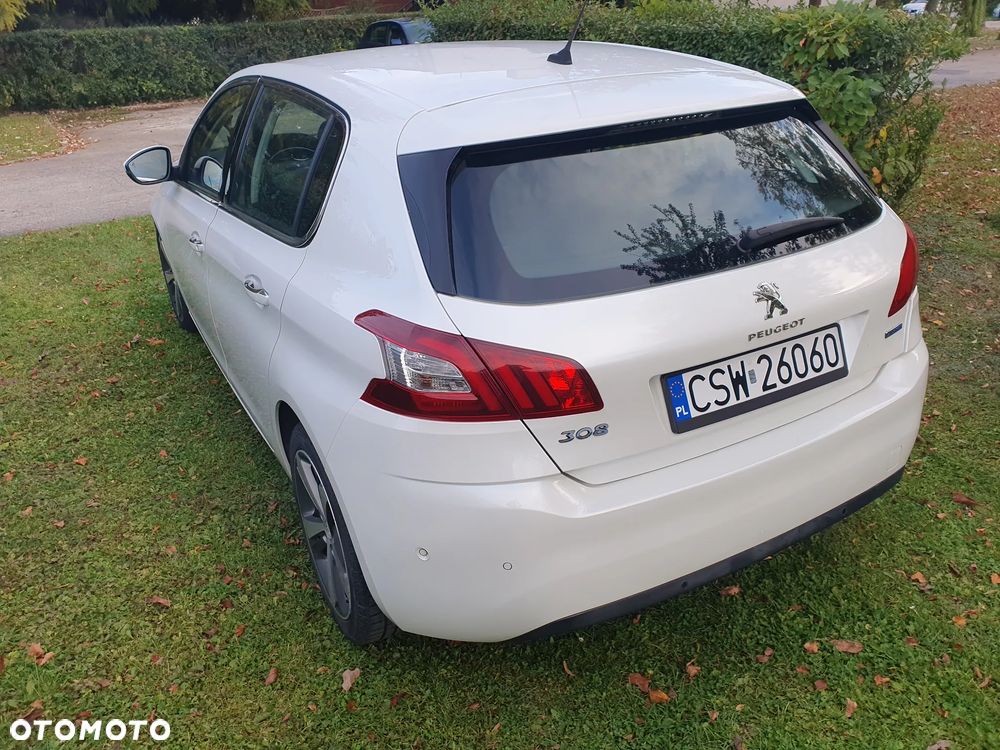 Peugeot 308 2.0 BlueHDi Allure S&S - 26
