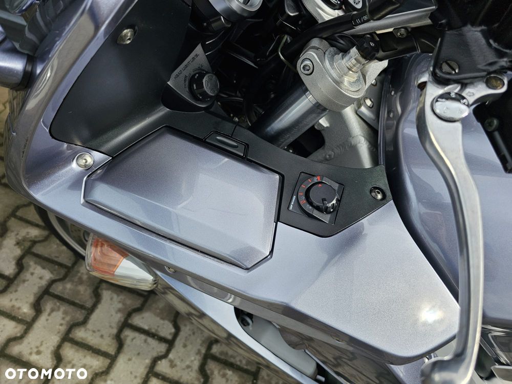 Yamaha FJR - 20