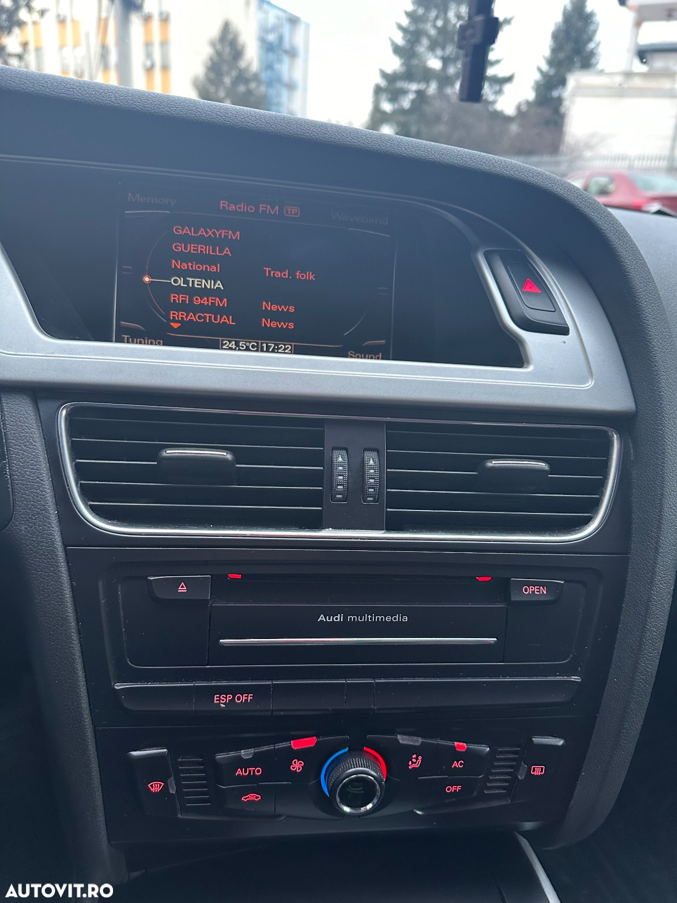 Audi A4 2.0 TDI B8 - 7