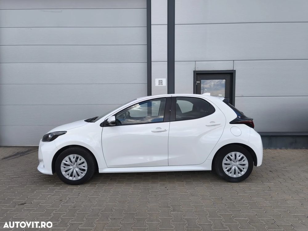Toyota Yaris 1.5 VVT-i HSD Active - 2
