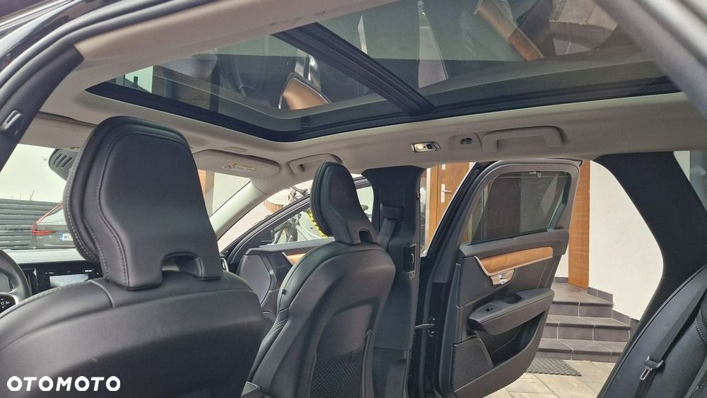 Volvo V90 - 36