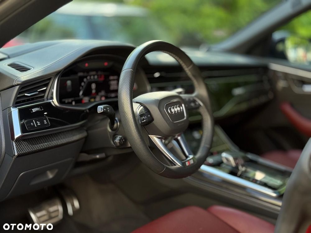 Audi SQ8 - 25