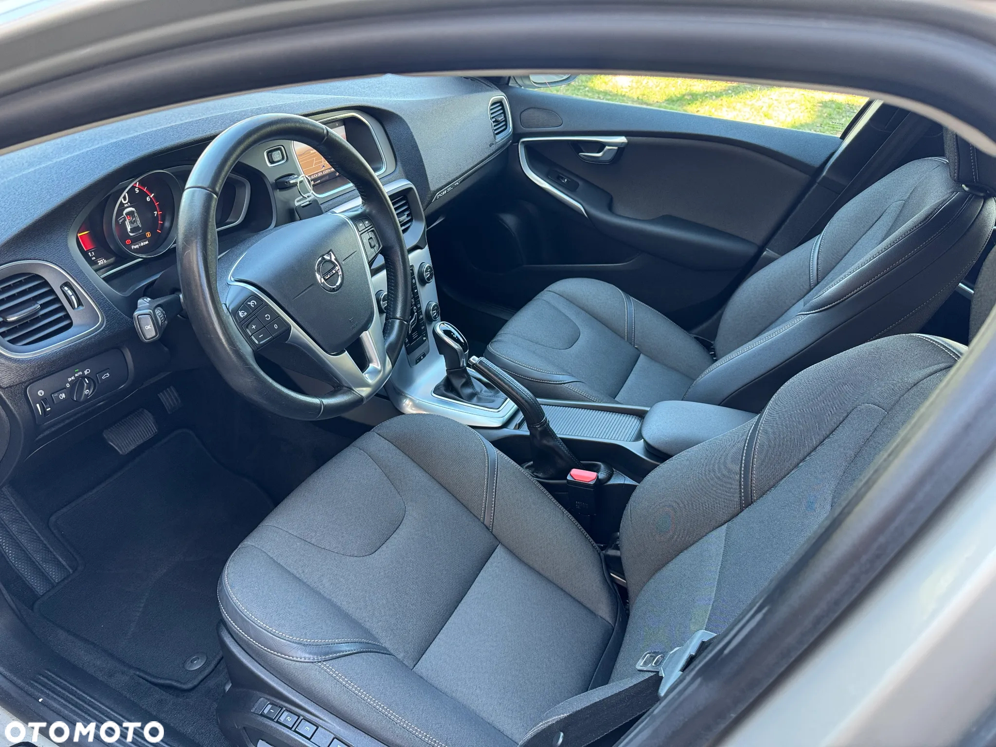 Volvo V40 Cross Country T3 Drive-E Momentum - 12