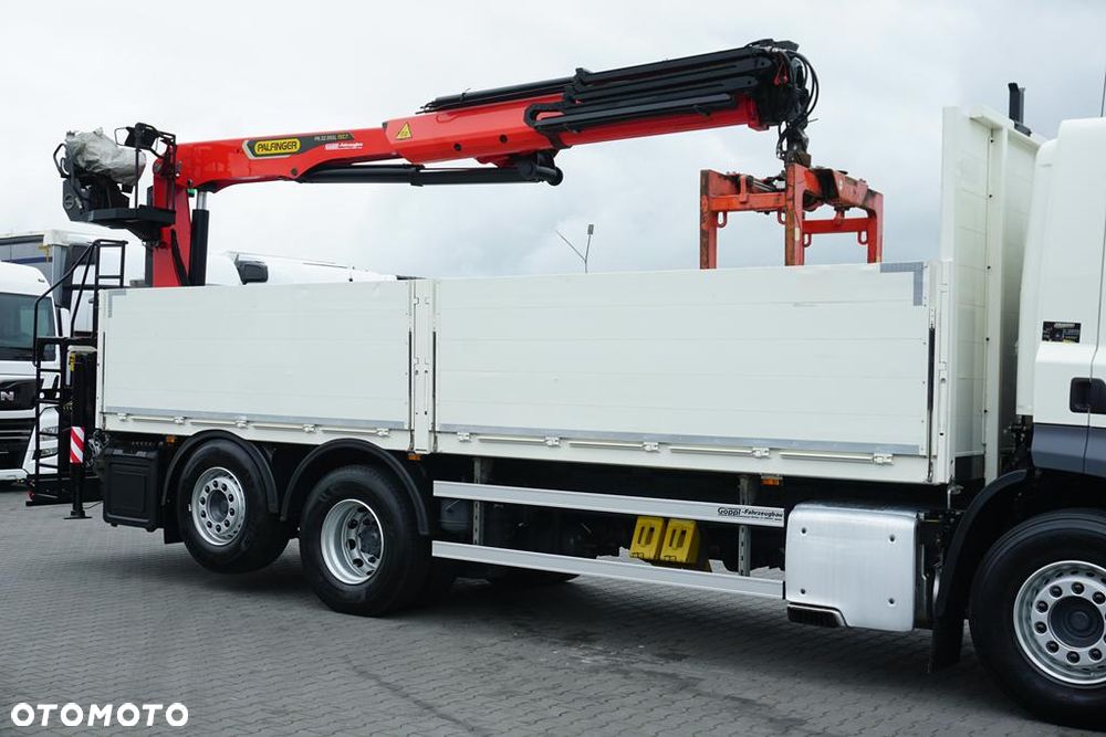 DAF CF / 480 / 6 X 2 / SKRZYNIOWY + HDS / PALFINGER PK 22 001L / OŚ SKRĘTNA / CHWYTAK - 36