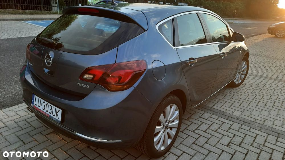 Opel Astra 1.4 T Cosmo - 6