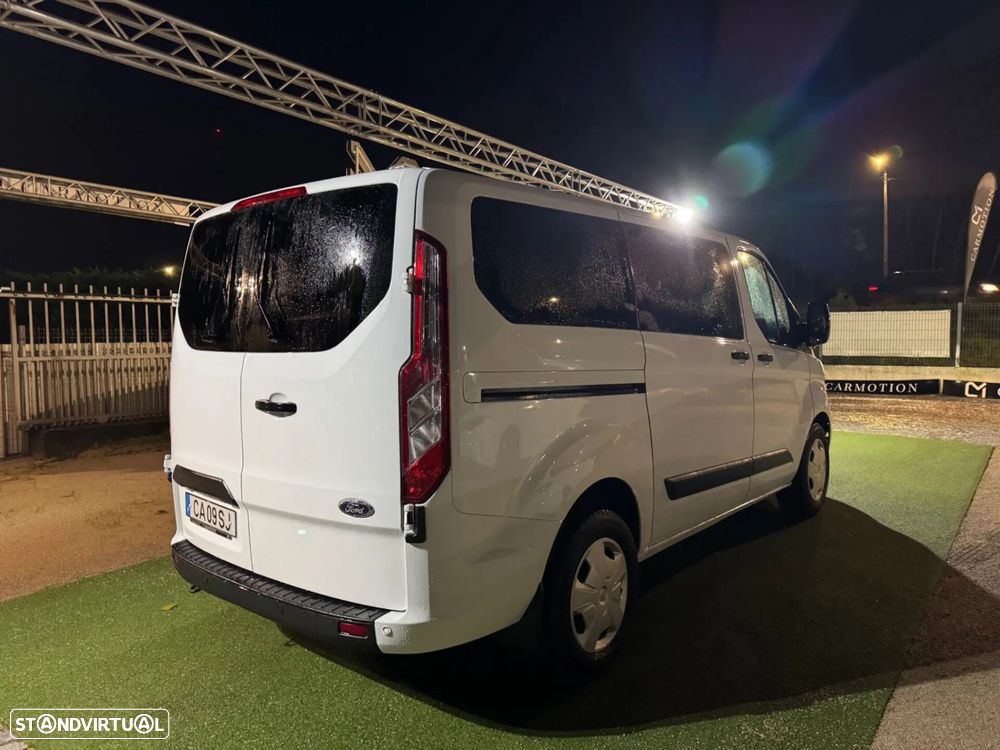 Ford Transit Custom - 11