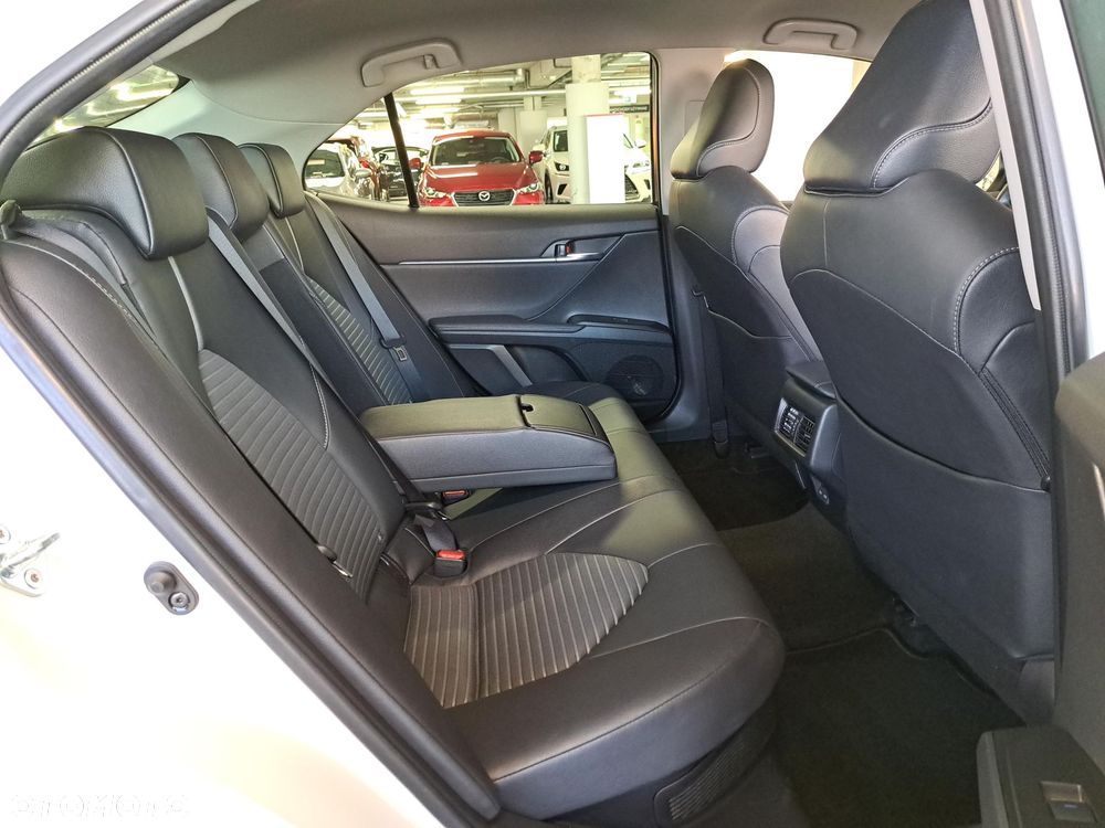 Toyota Camry 2.5 Hybrid Prestige CVT - 15