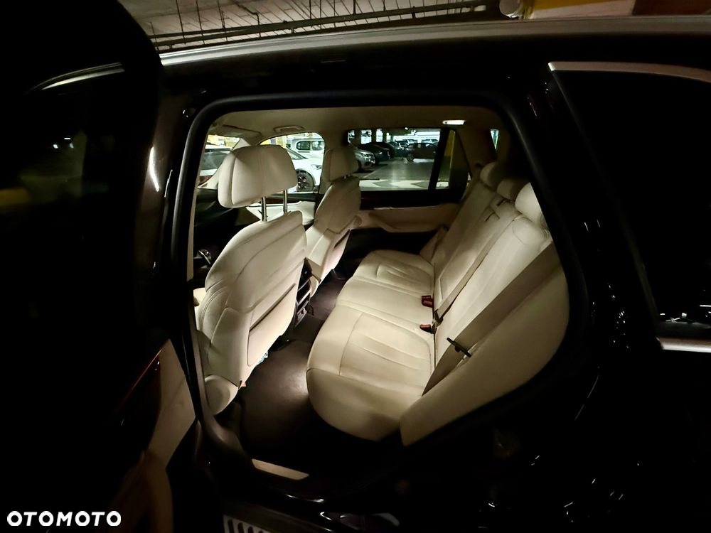 BMW X5 xDrive25d - 9