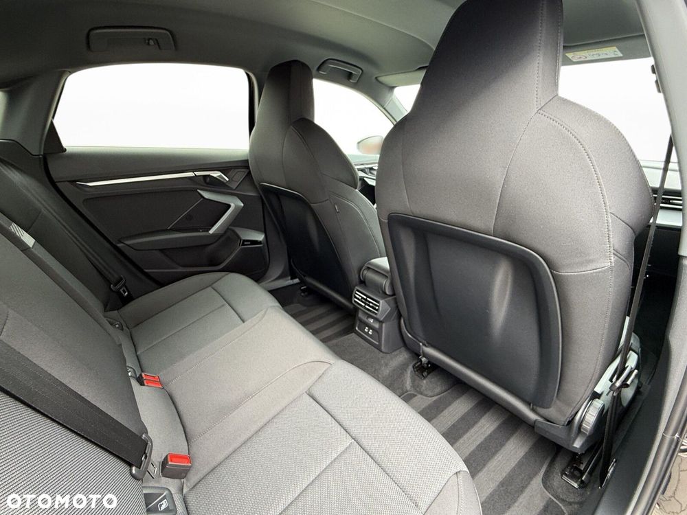 Audi A3 Limousine 35 TFSI mHEV S Line S tronic - 35