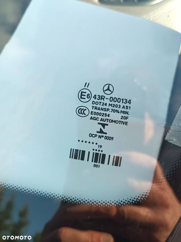 Mercedes-Benz GLA 220 d 7G-DCT UrbanStyle Edition - 24