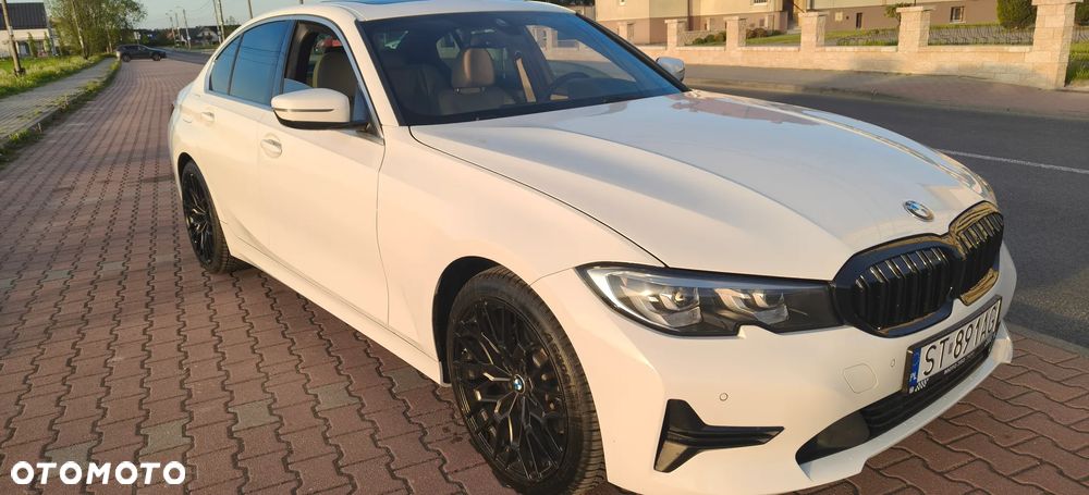 BMW Seria 3 330i - 14