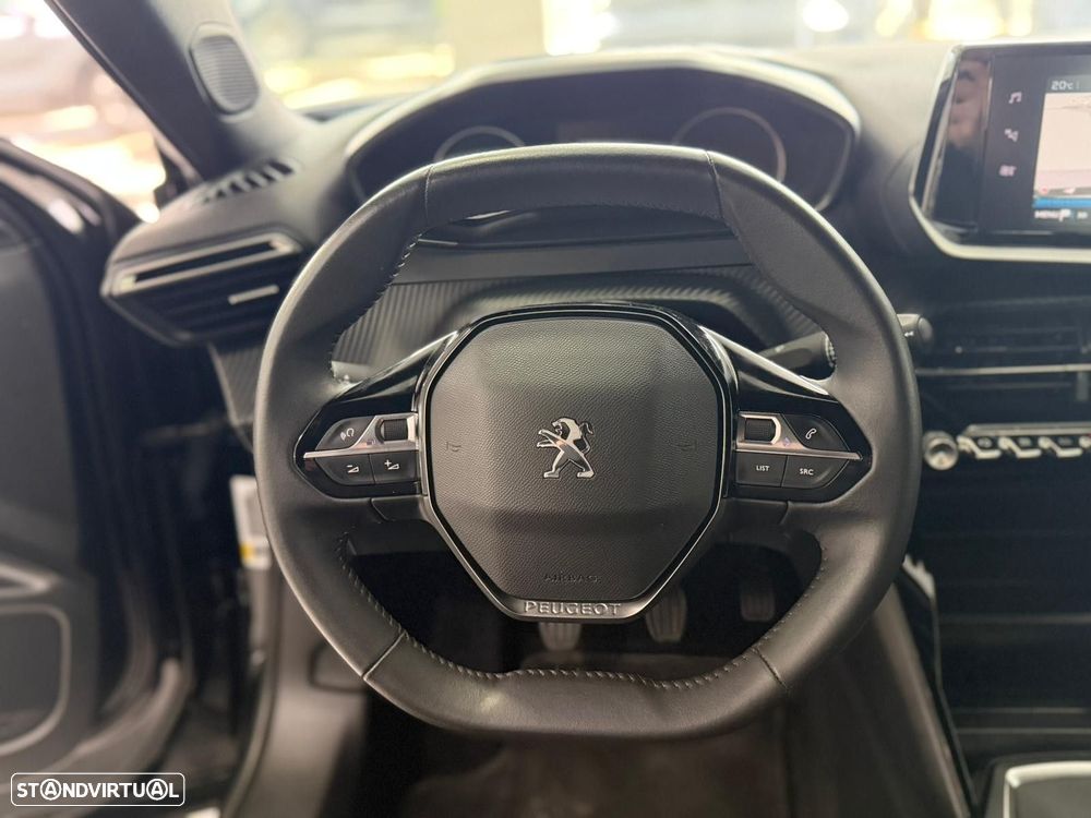 Peugeot 2008 1.2 PureTech Active - 8