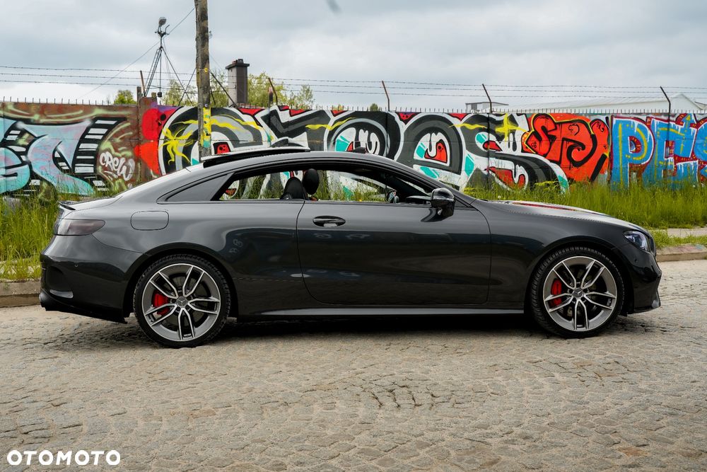 Mercedes-Benz Klasa E AMG 53 4-Matic+ 9G-TRONIC - 15