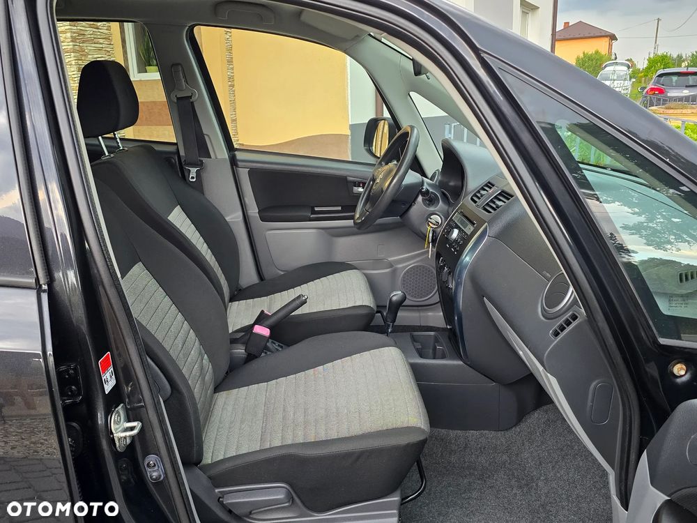 Suzuki SX4 1.6 VVT Automatik 4x2 Comfort - 25