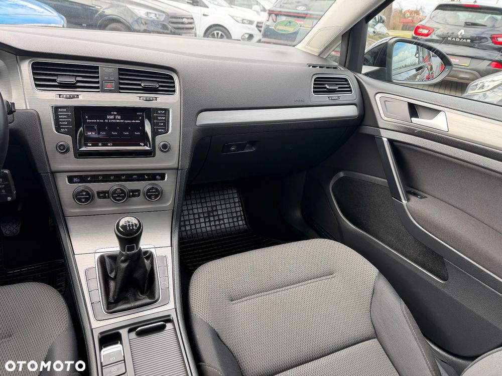 Volkswagen Golf 2.0 BlueTDI Comfortline - 14