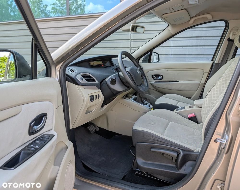 Renault Scenic dCi 110 EDC Dynamique - 12
