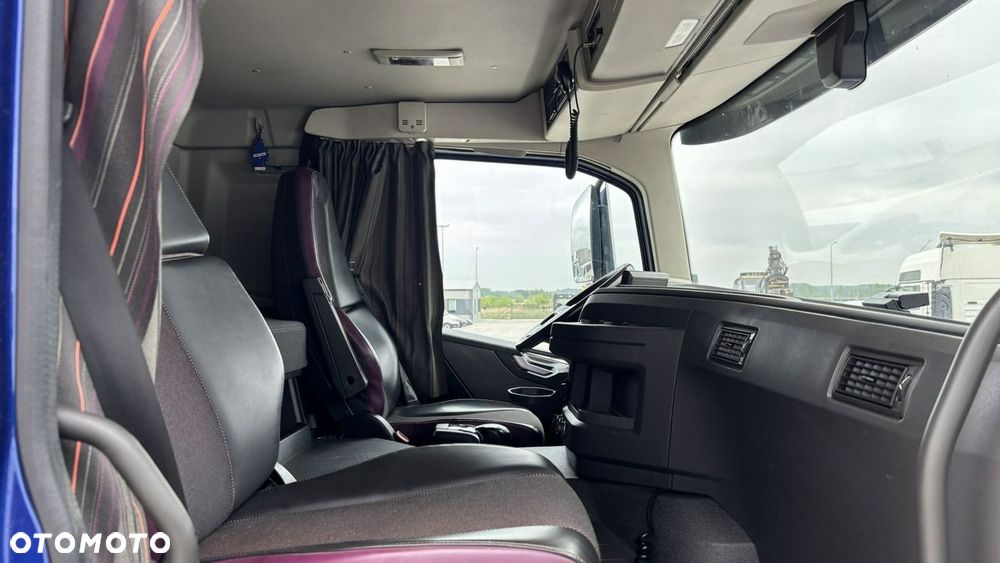 Volvo FMX - 17