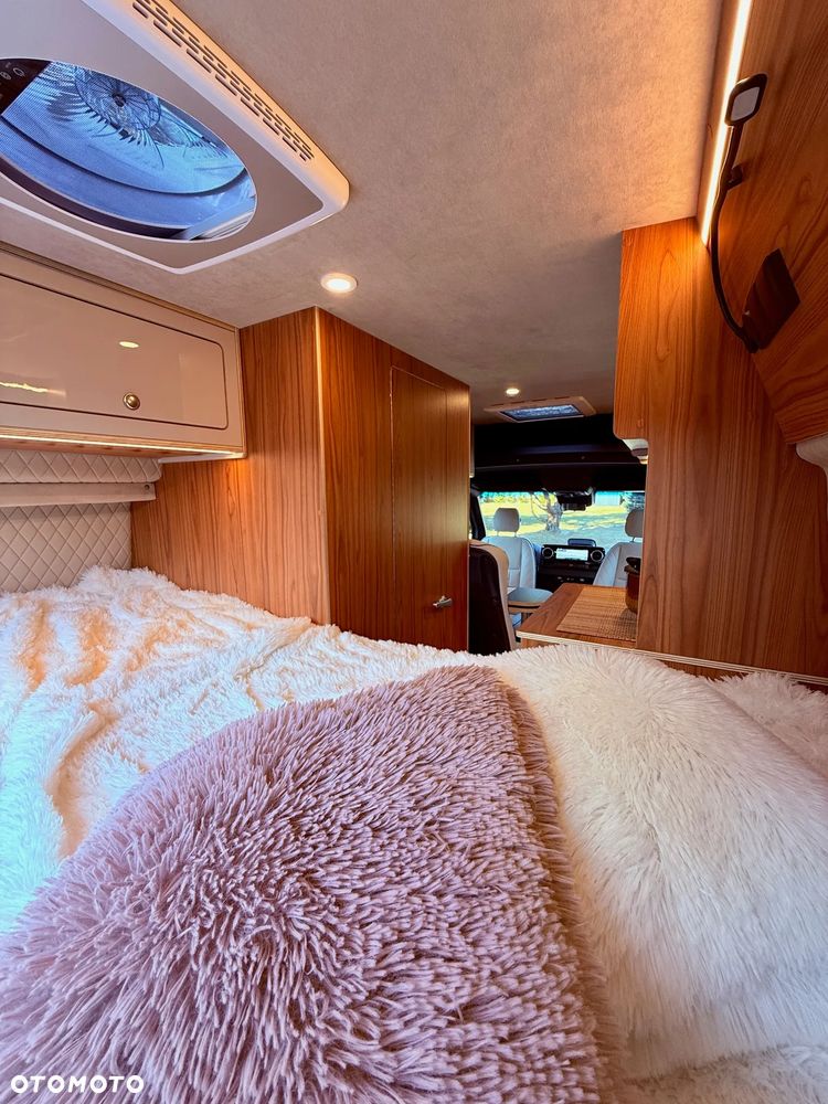 Mercedes-Benz Sprinter - 6